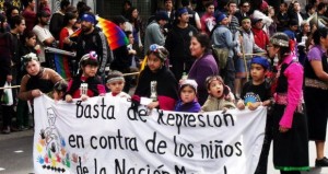 Organizaciones exigen justicia por violencia policial contra niños mapuche