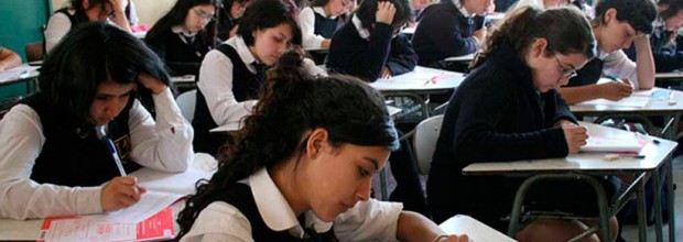 Chile y México, los países de la OCDE que invierten menos en educación